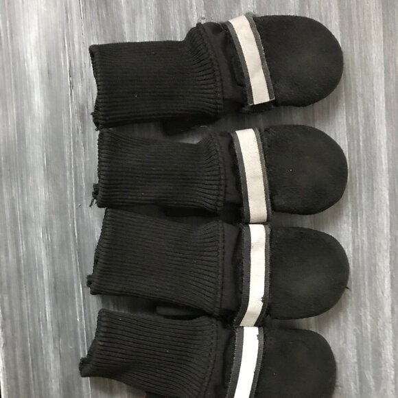 Muttluks All Weather Dog Boots Black - Picture 2 of 3